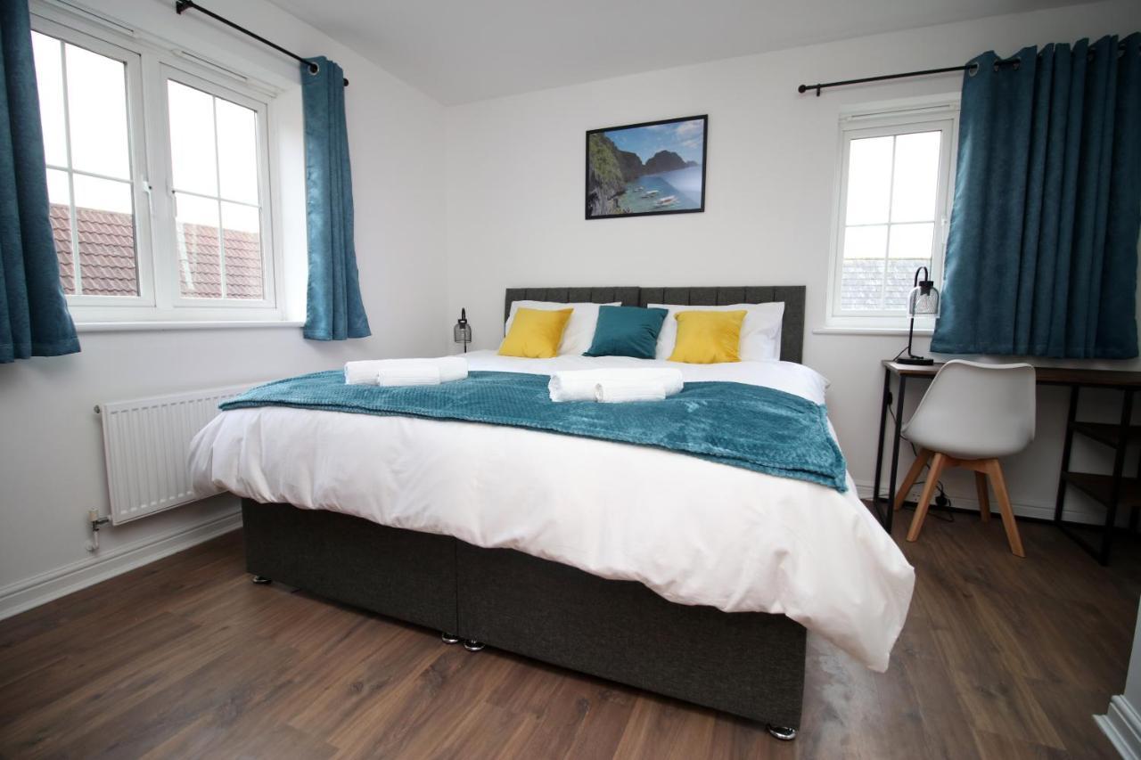 Delft - Spacious Home, High Speed Wi-Fi, Free Parking, Terrace Swindon Extérieur photo